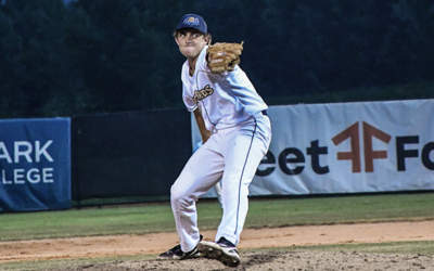 Dock Spiders Score Go-Ahead Run in the Ninth, Beat Woodchucks 3-2