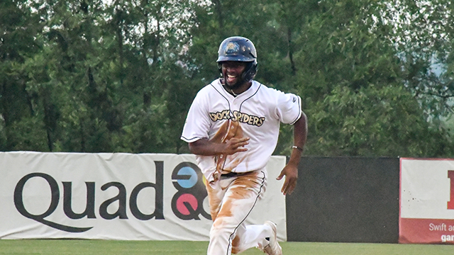 Lakeshore Scores Early, Holds On to Beat Dock Spiders 8-5