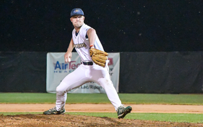 Dock Spiders Win Seventh Straight, Defeat Chinooks 5-2