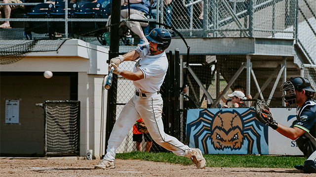 Dock Spiders Sweep Battle Jacks with 4-3 Win in Extras