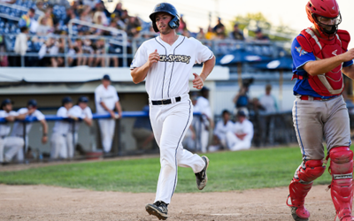 Dock Spiders Set NWL Runs Record, Beat Green Bay, 19-4