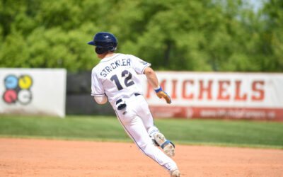 Dock Spiders Drop Third Straight Game, Lose to Mallards 9-4