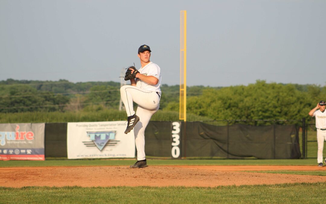Dock Spiders Comeback Falls Short, Lose to Chinooks 8-6