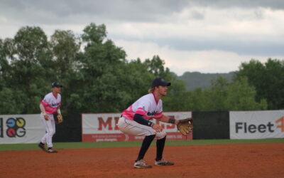 Dock Spiders Drop Fourth Straight, Lose to Chinooks at Home 9-5