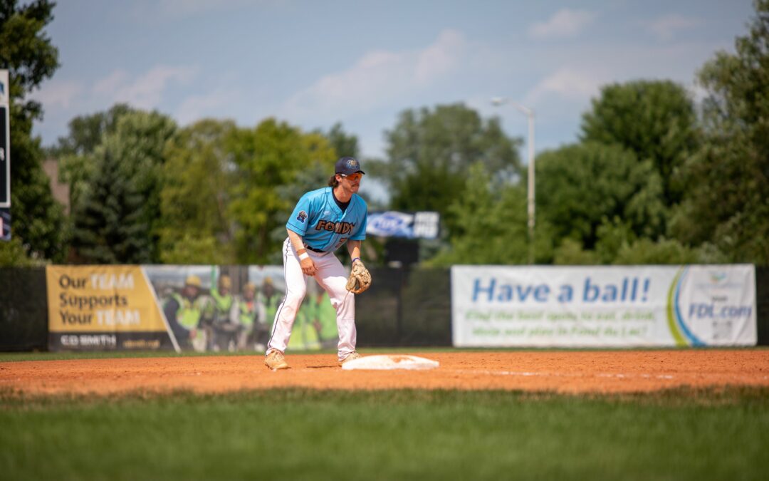 Dock Spiders Take Game Two Against Kingfish 7-4