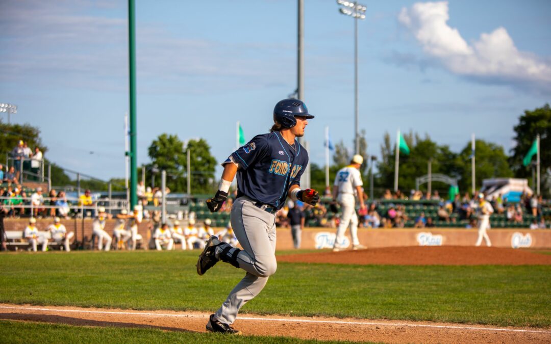 Dock Spiders Fall to Kingfish 5-1