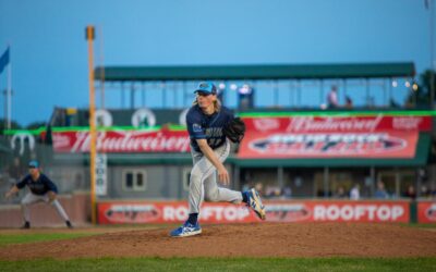 Dock Spiders Beat Chinooks 7-4 in Season Finale