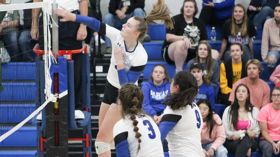 Marian women’s volleyball earns pair of sweeps