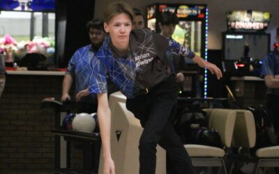 Sabre men’s bowling qualifies for bracket play at Midwest Collegiate Championship