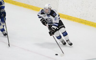 Sabre NCAA men’s hockey falters late in season opener