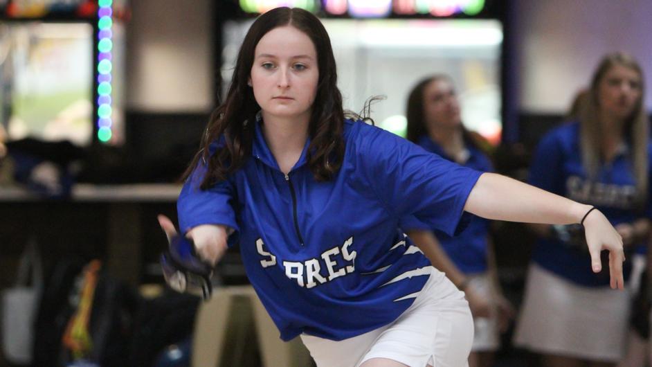 Sabre women’s bowling holds off UWW to win GLBC first event