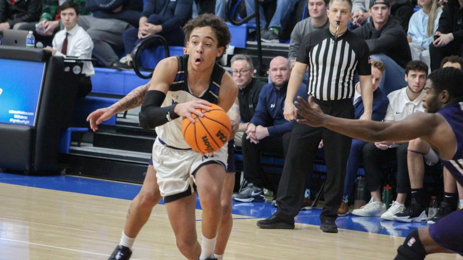 Sabre men’s basketball drops season opener at North Park