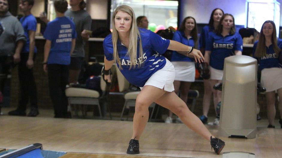 Sabre women’s bowling takes 14th at Motiv Ladyjack Classic