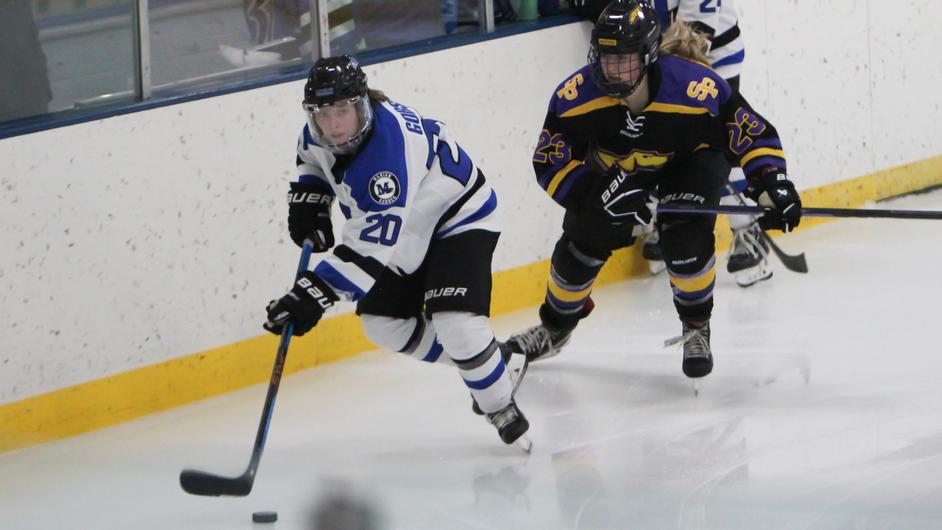 Marian women’s hockey secures sweep of Dubuque