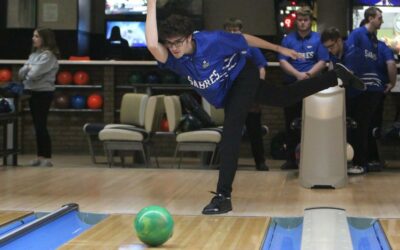 Marian men’s bowling finishes 11th at Starrag Group Warhawk Open
