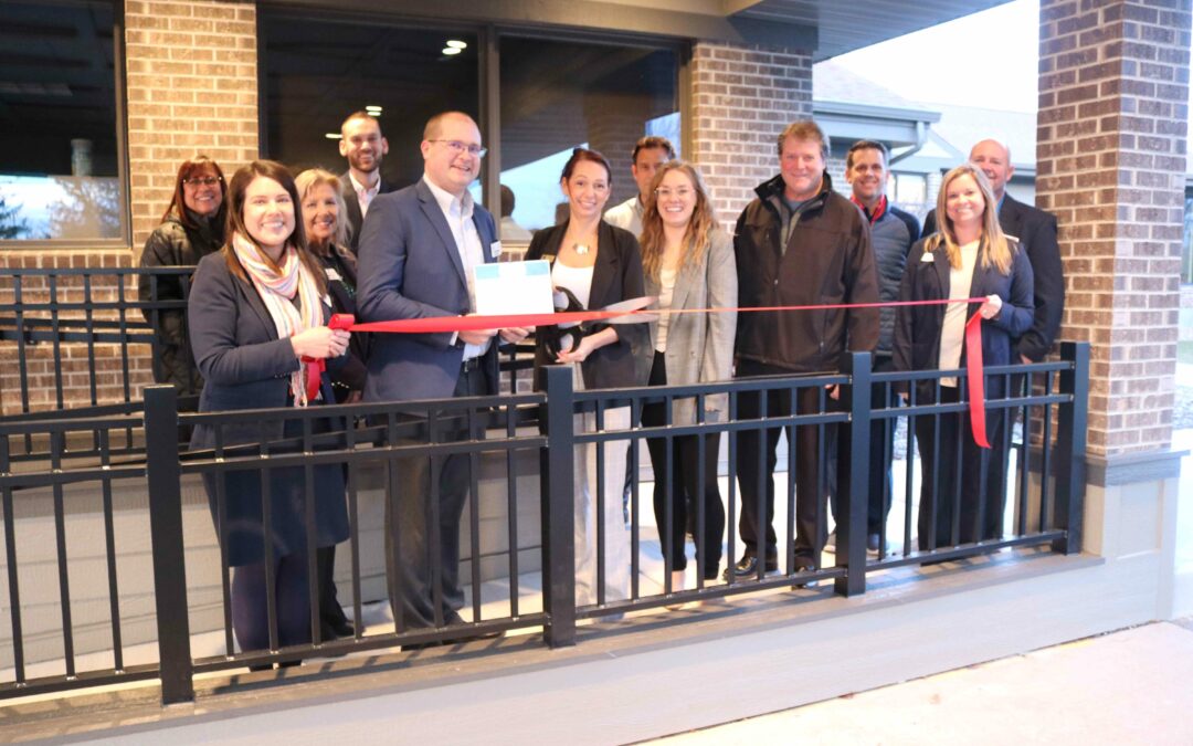 Ribbon Cutting at South Hills Golf & Country Club