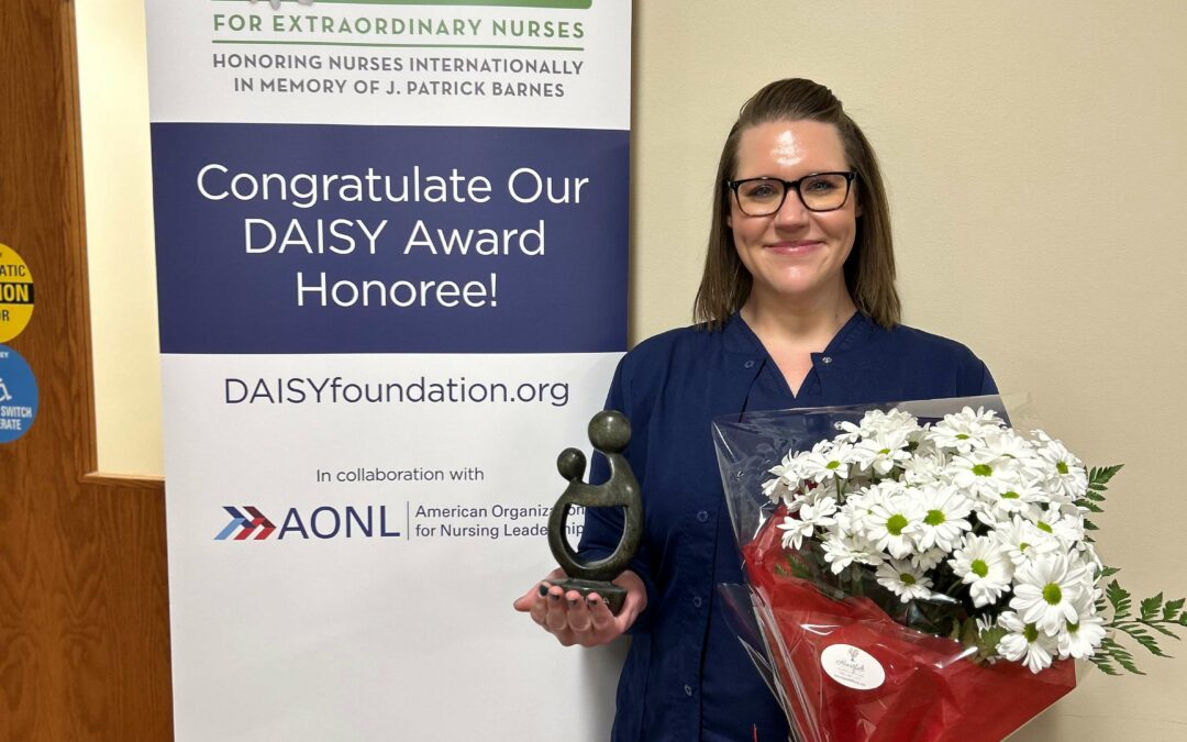 Urology nurse receives Fond du Lac Regional Clinic DAISY Award for Extraordinary Nurses honor