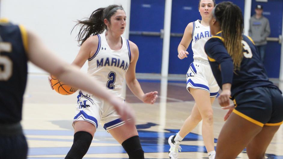 Womens basketball players