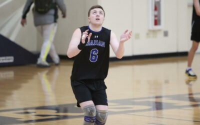 Marian men’s volleyball sweeps the Green Knights