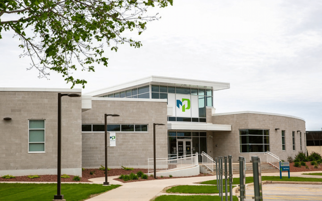 Moraine Park and Ripon College Sign Articulation Agreement