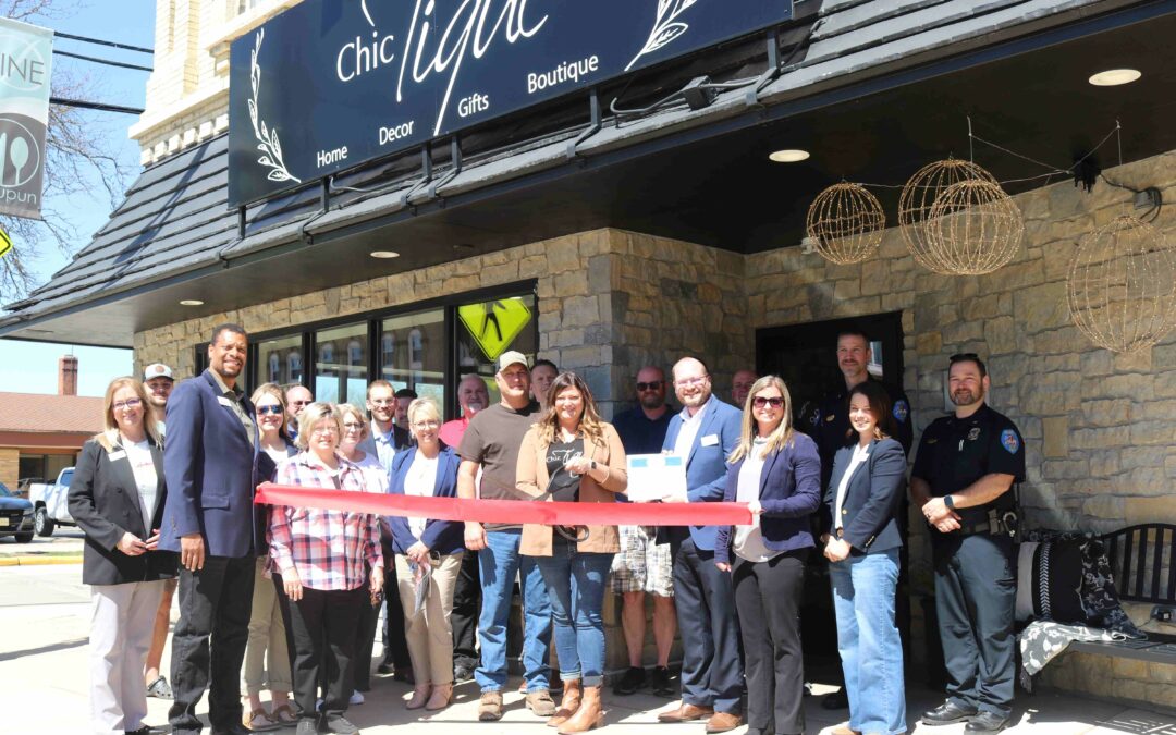 Ribbon Cutting at Chic Tique Girls