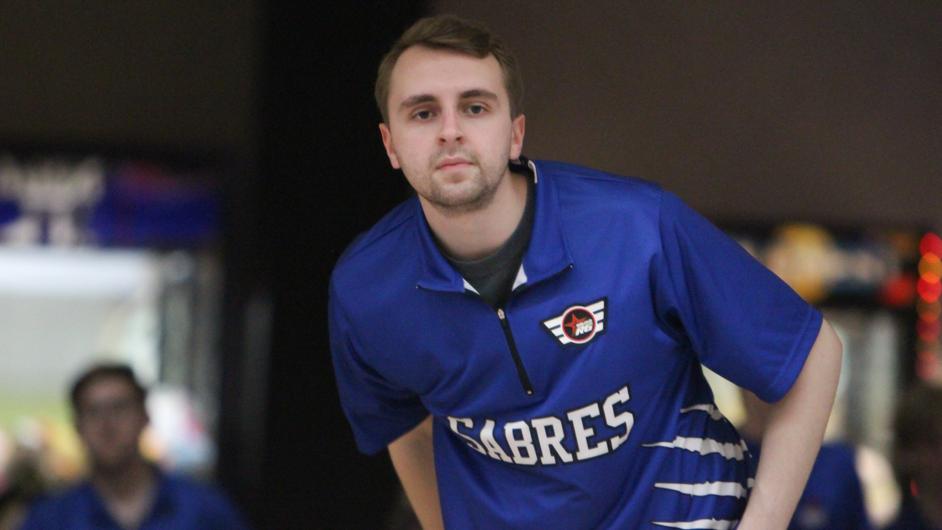 Sabre men’s bowling ties for seventh at Collegiate Club Championship