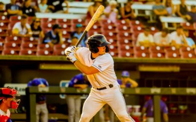Dock Spiders Take Game One Against La Crosse, 9-6