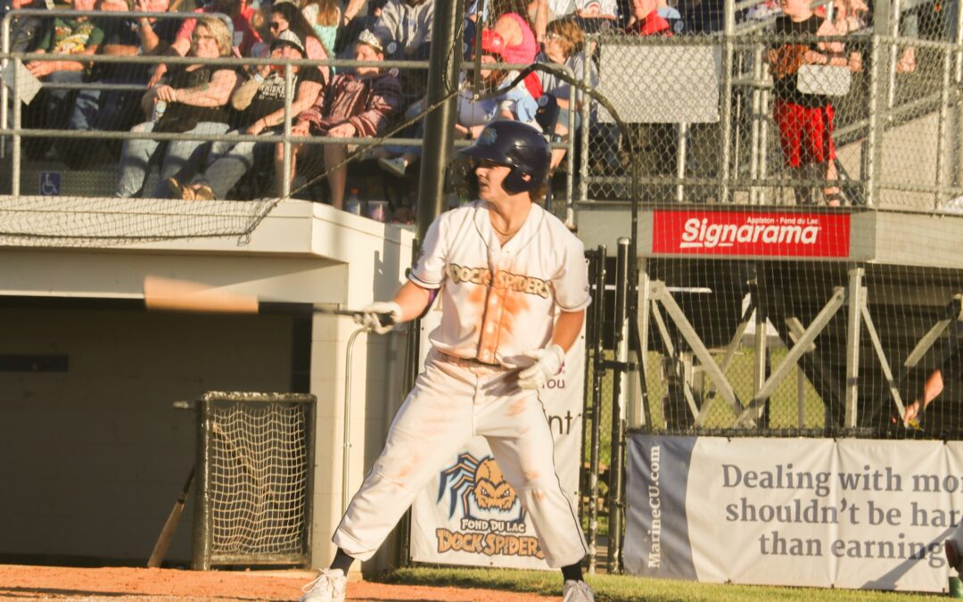 Dock Spiders Win Third Straight Game, Defeating Lakeshore 11-4