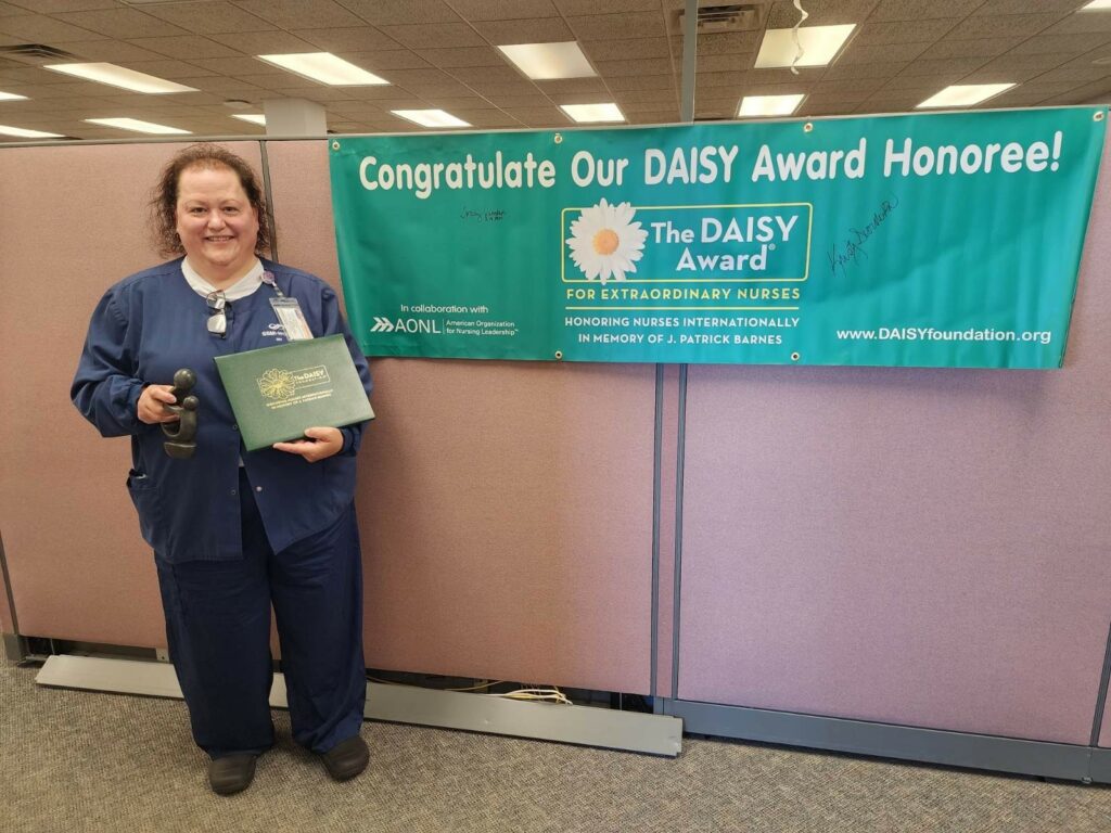 A women with an award