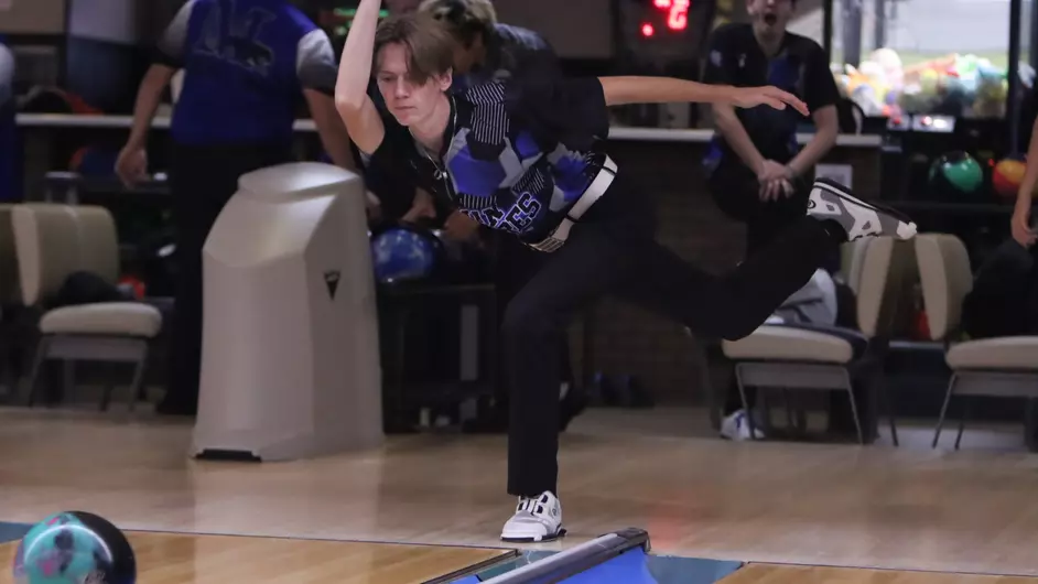 Marian Men’s Bowling Competes at Midwest Collegiate Championships