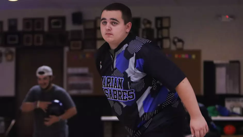 Marian men’s bowling dominates at UWO Titan Invite