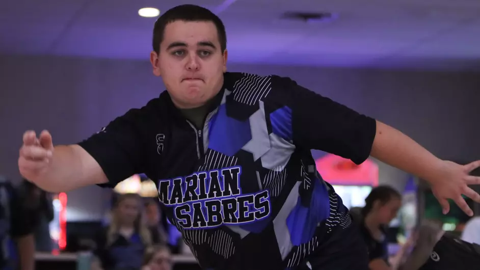 Marian men’s bowling places third at third GLBC Event