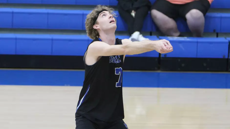 Marian men’s volleyball wins pair of matches at Sabre Classic