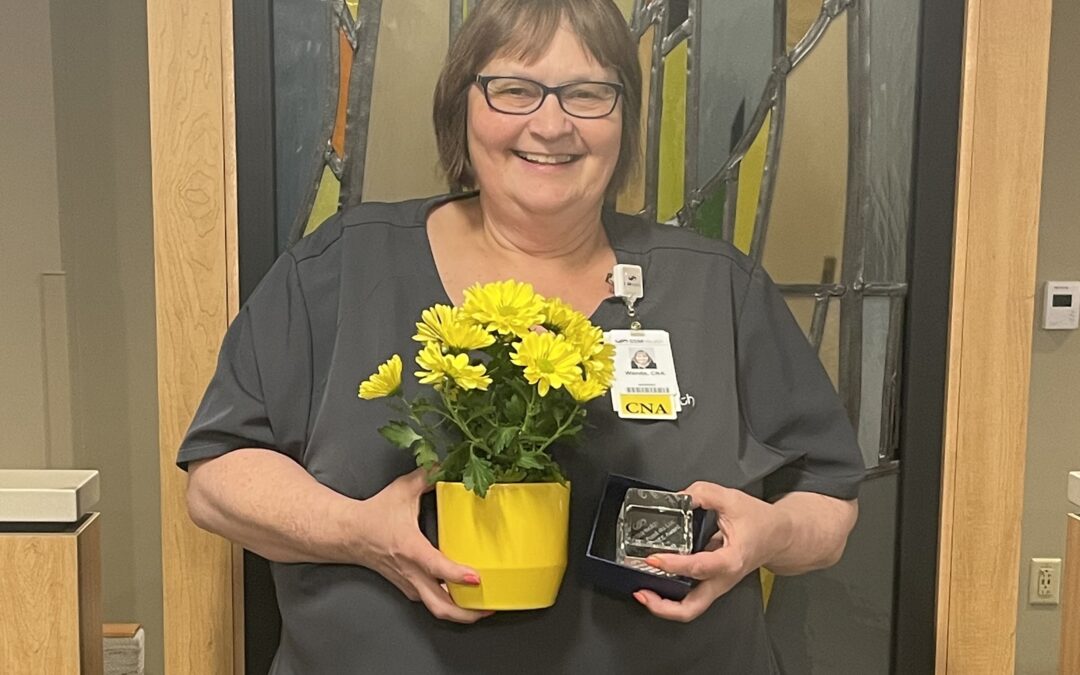 SSM Health Waupun Memorial Hospital Medical/Surgical CNA receives BEE Award
