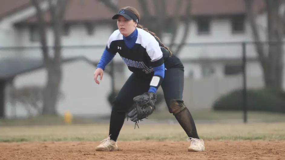 Female softball pitcher