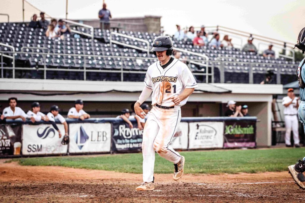 Baseball player running the bases