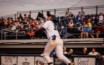 Dock Spiders Rally Past the Chinooks