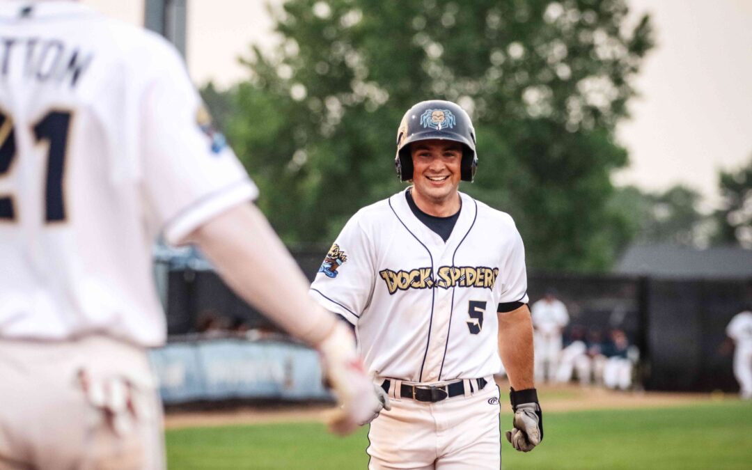 Dock Spiders Take Down Kingfish for Third Straight Win