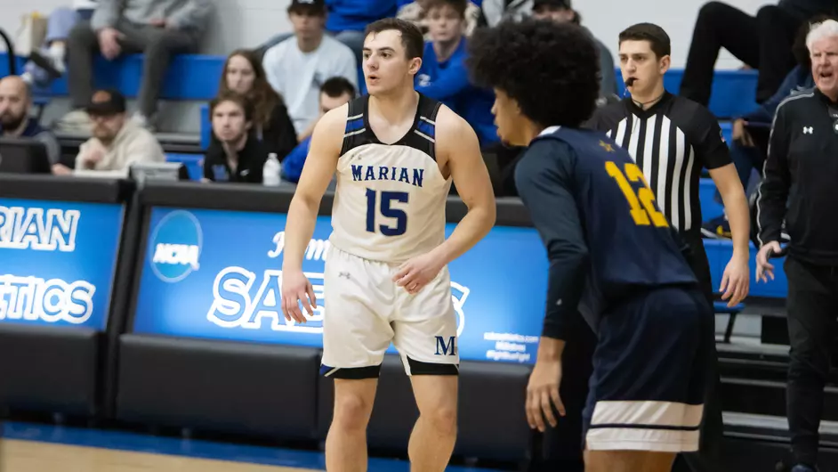 Sabre men’s basketball falls in clash with Central