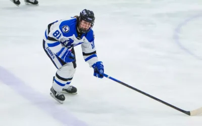 Sabre women’s ice hockey stumbles late in first half finale