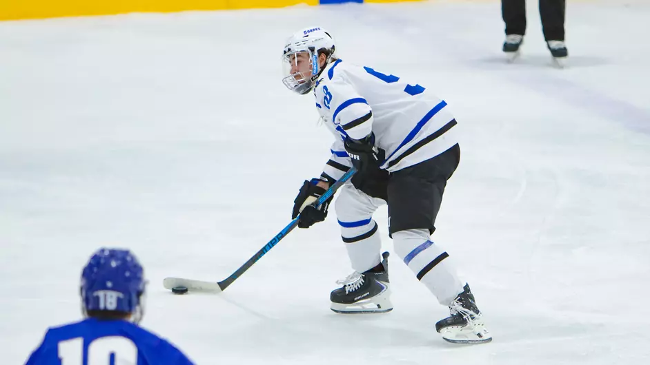 Sabre NCAA men’s hockey drops Harris Cup opener to No. 11/12 Trine