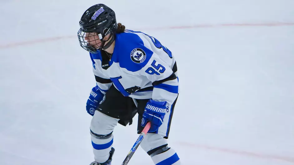 Sabre women’s ice hockey defeated by LFC in Slaats Cup opener