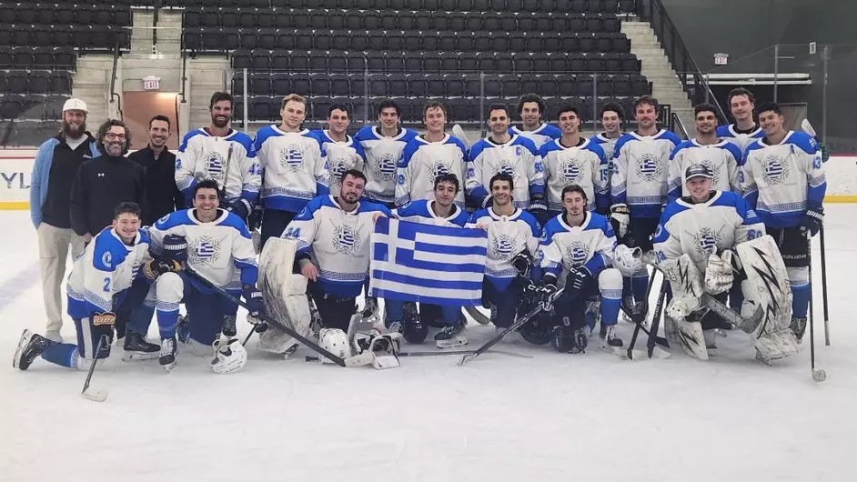 A male hockey team
