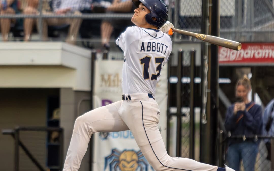 Dock Spiders Suffer Walk-off Loss to Chinooks