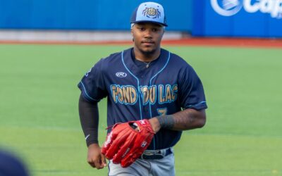 Dock Spiders Rally to Take Down the Growlers