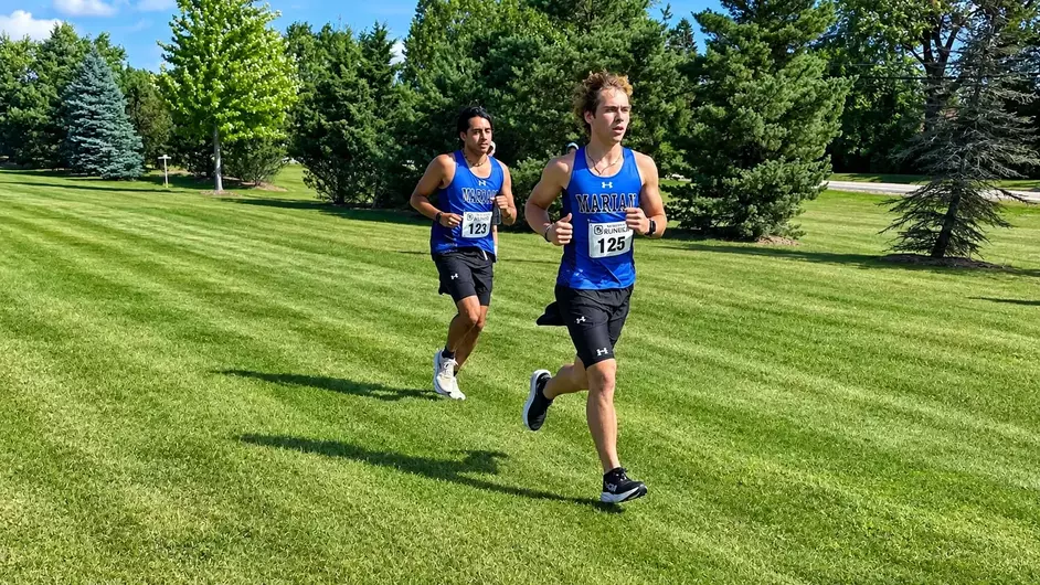 People running cross country for a college