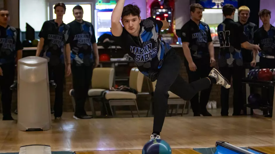 Men playing college bowling