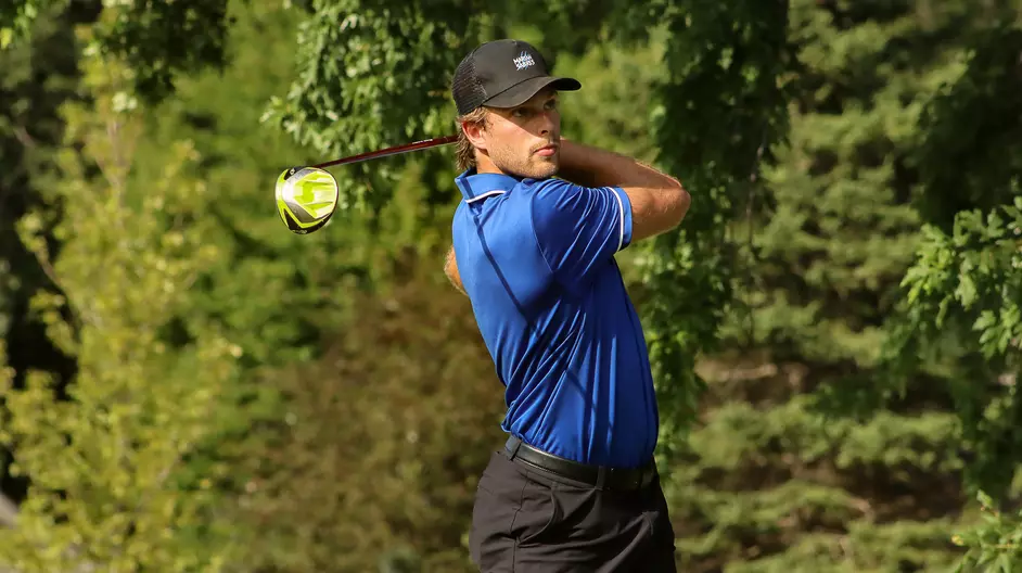 Men playing college golf