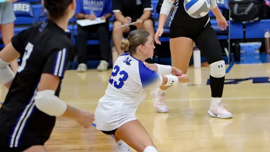 Sabre women’s volleyball falls to Concordia Chicago in straight sets